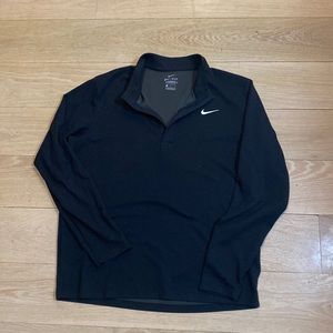Nike Dri-Fit Mens Quarter Zip. Standard Fit Size Large